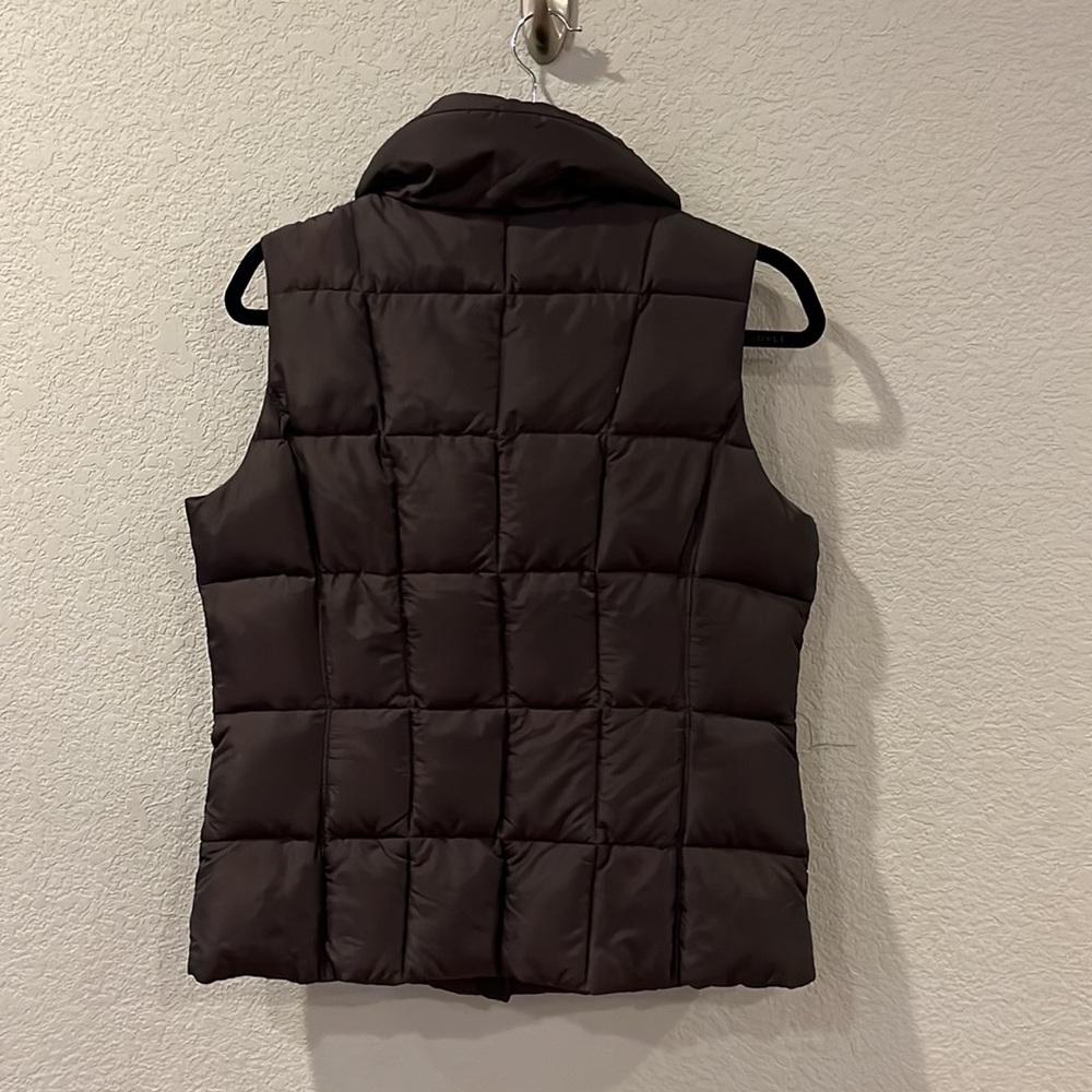 Lands End. S. 6-8. Brown puffer vest. Like new! make an offer - Picture 5 of 7